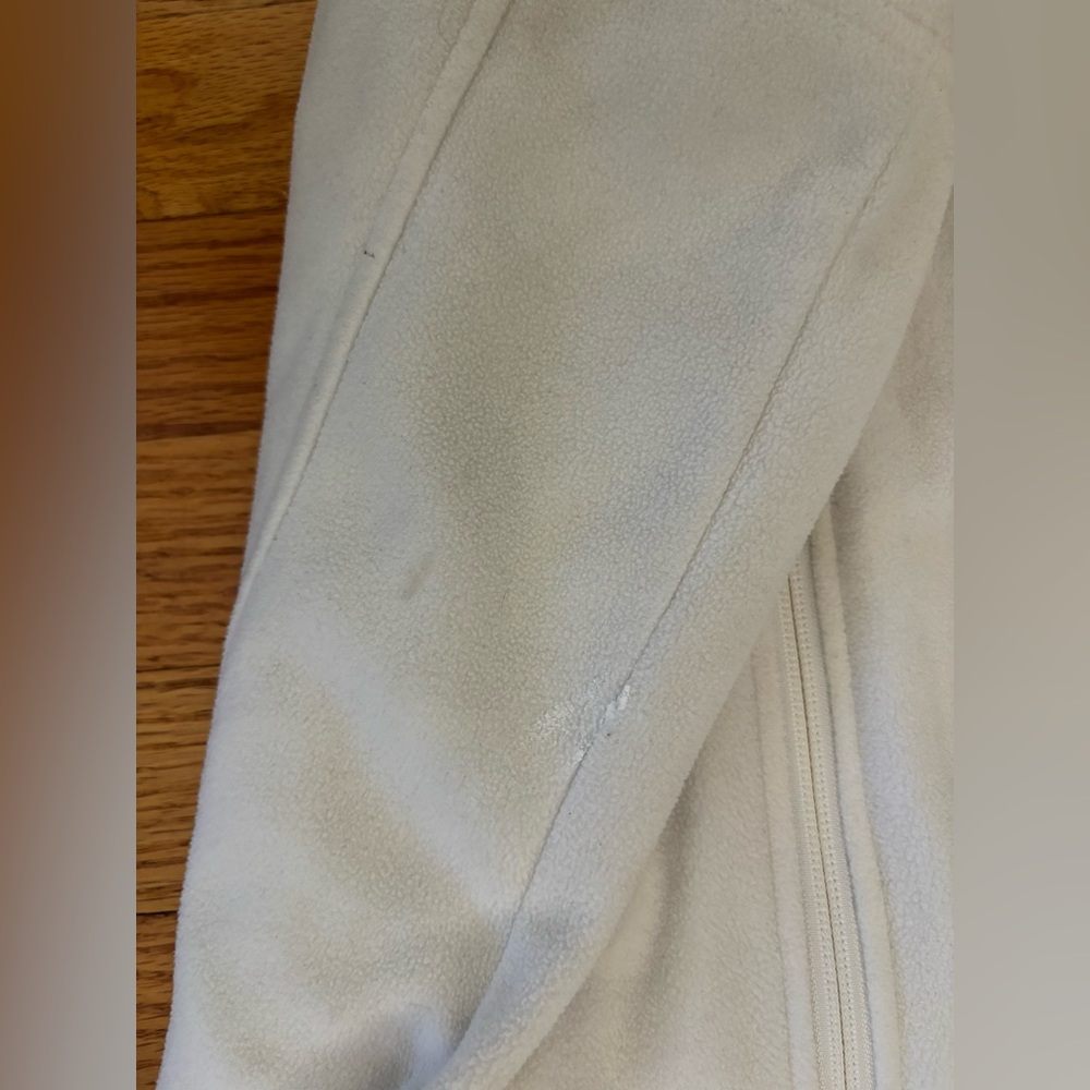 Columbia Fleece Jacket Women’s Medium White Zipper Closure Pockets STAINED Paint - Picture 7 of 10